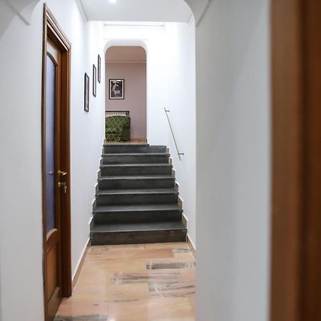 Modern Apartment At Piazza Del Gesu' By Wonderful Italy Naples Luaran gambar