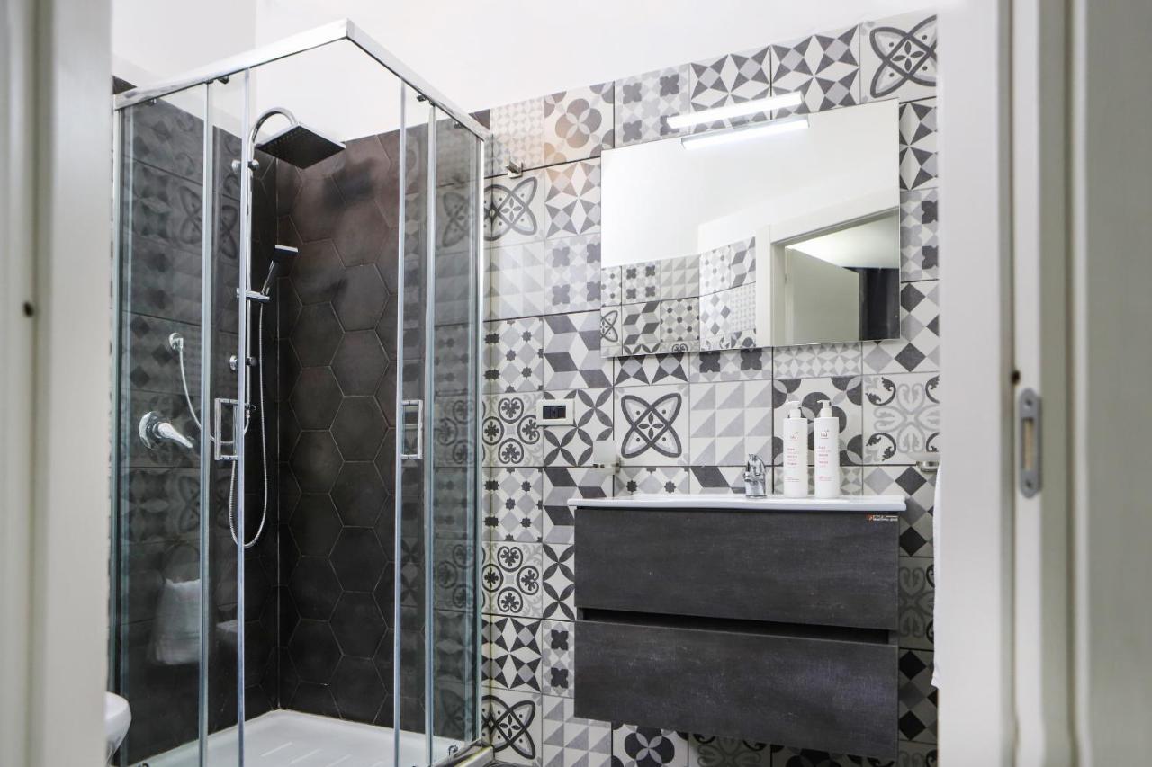 Modern Apartment At Piazza Del Gesu' By Wonderful Italy Naples Luaran gambar
