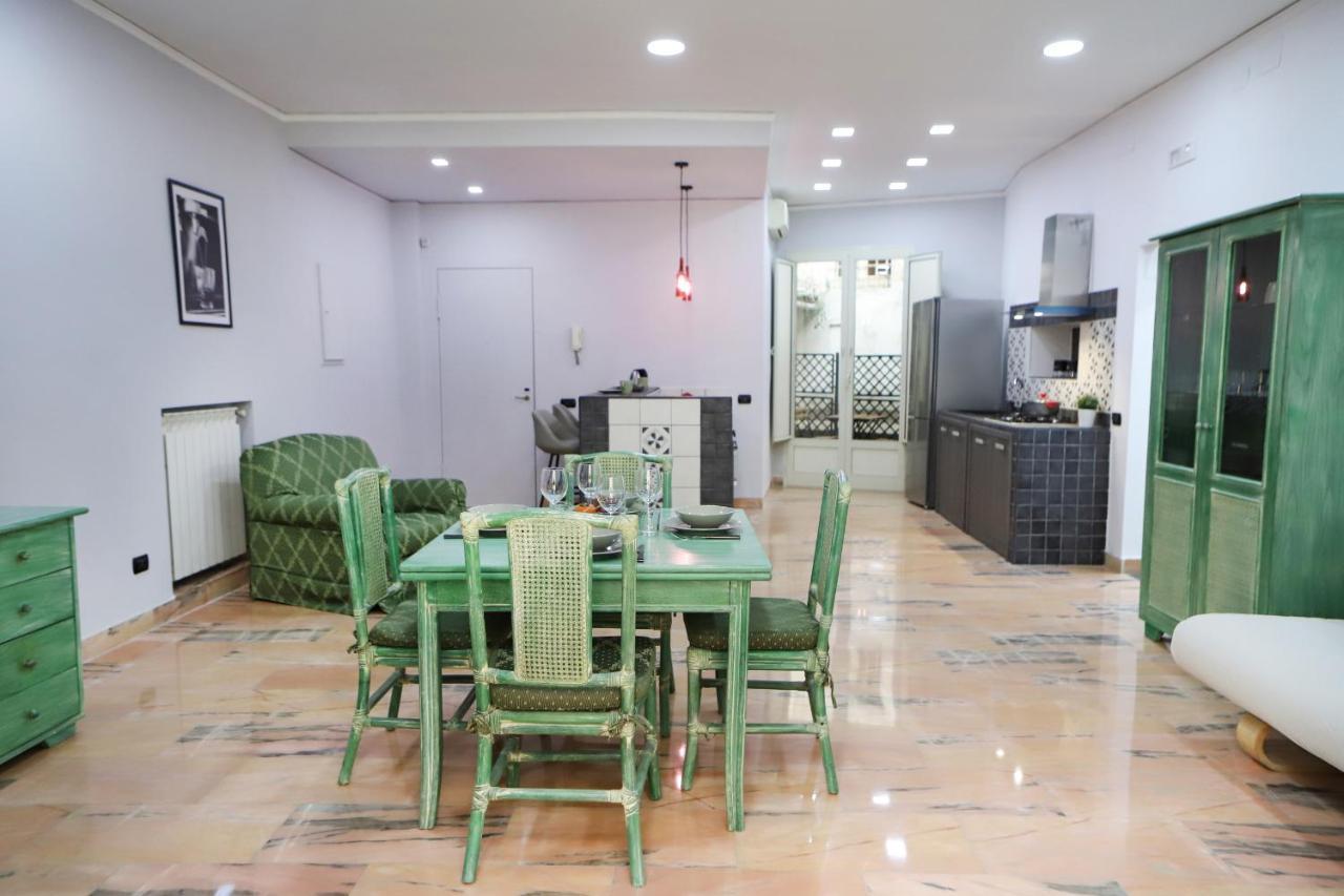 Modern Apartment At Piazza Del Gesu' By Wonderful Italy Naples Luaran gambar
