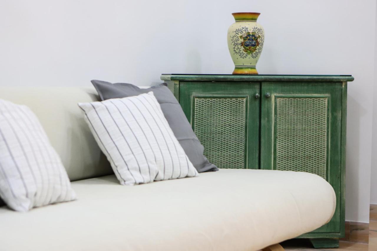 Modern Apartment At Piazza Del Gesu' By Wonderful Italy Naples Luaran gambar