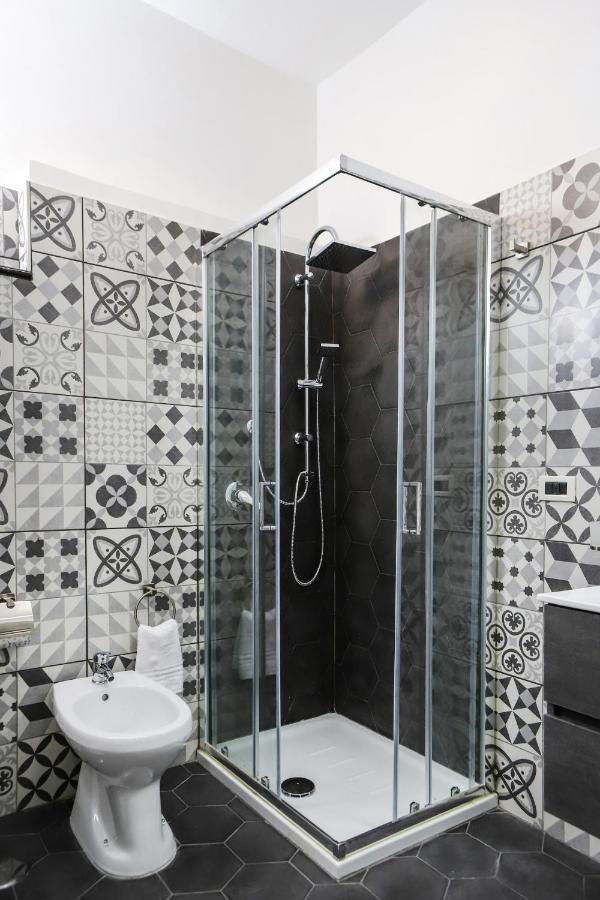 Modern Apartment At Piazza Del Gesu' By Wonderful Italy Naples Luaran gambar